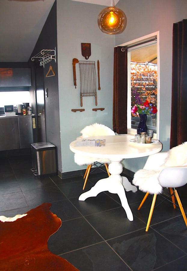 Garden House, Private Studio Apartment With Wifi And Free Parking For 1 Car Weesp Exteriér fotografie