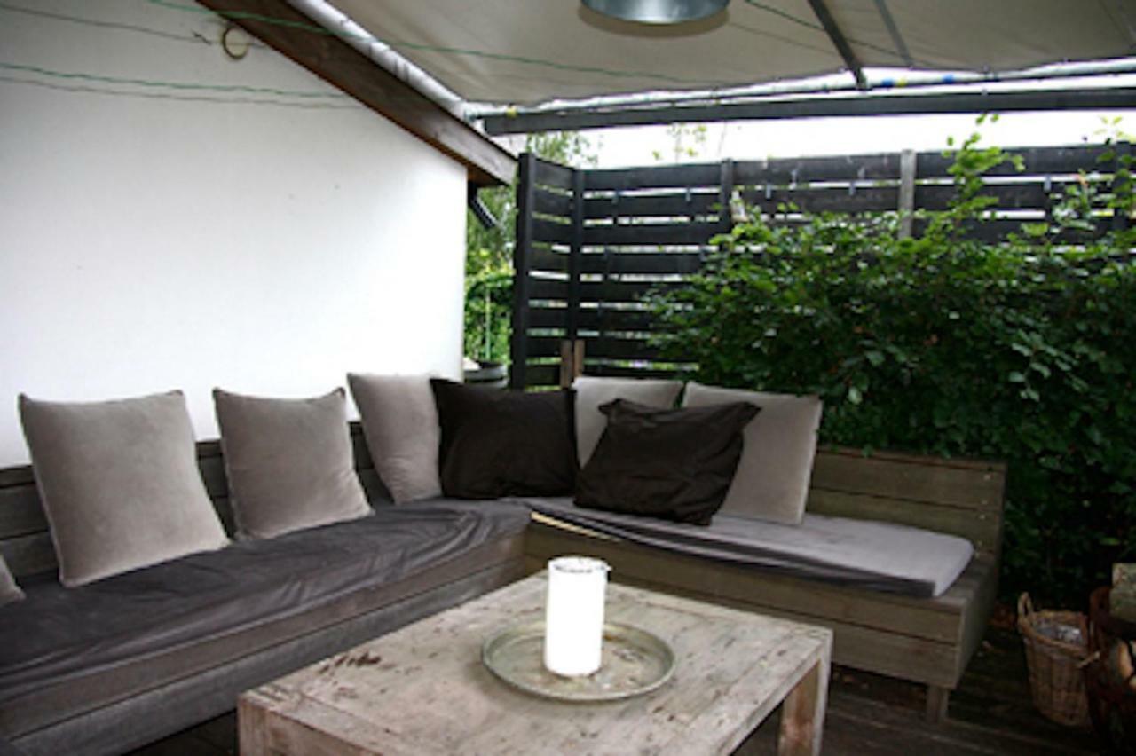 Garden House, Private Studio Apartment With Wifi And Free Parking For 1 Car Weesp Exteriér fotografie